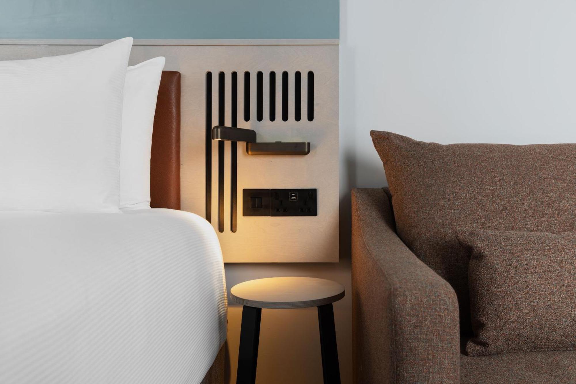 Spark By Hilton London ラムフォード エクステリア 写真