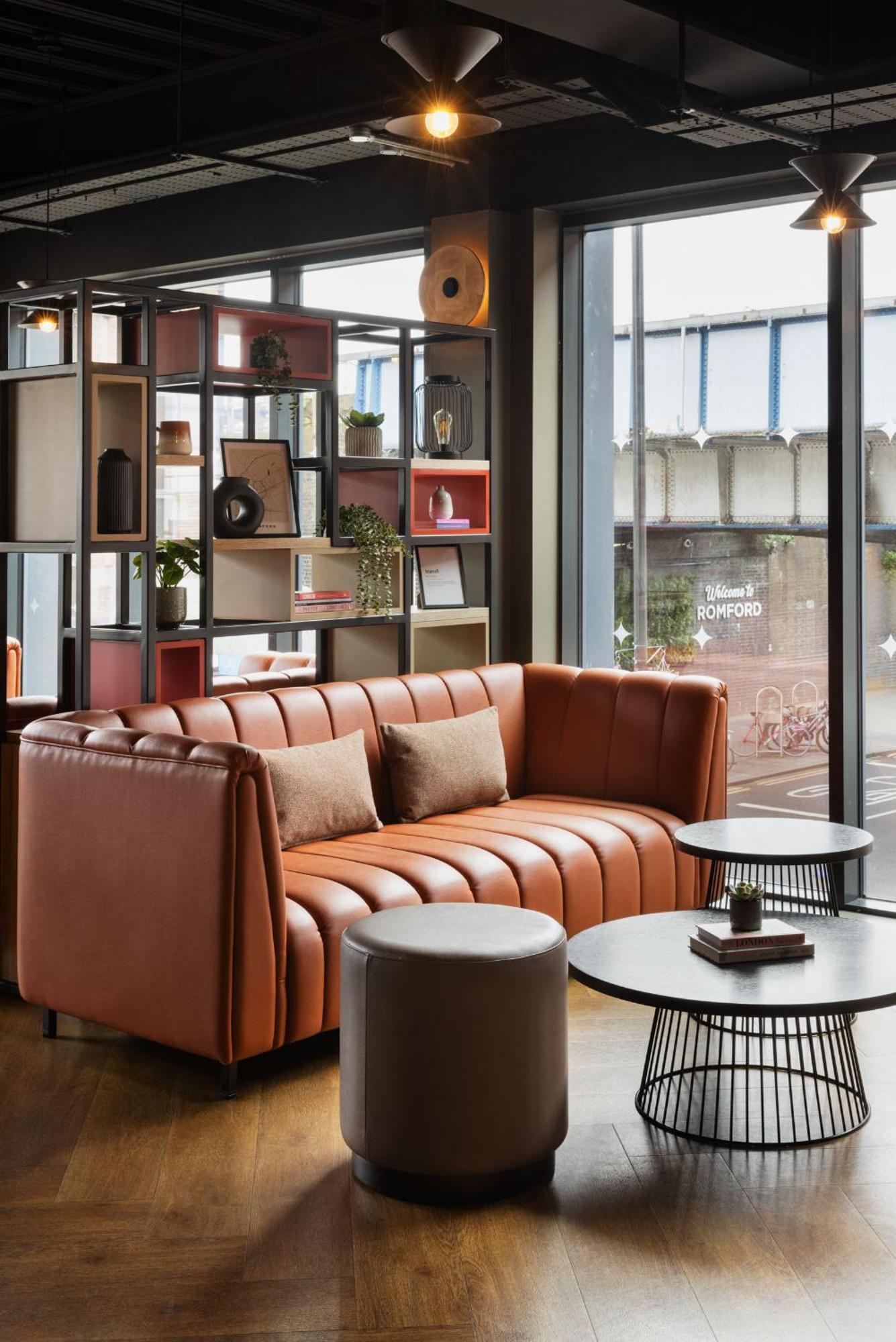 Spark By Hilton London ラムフォード エクステリア 写真